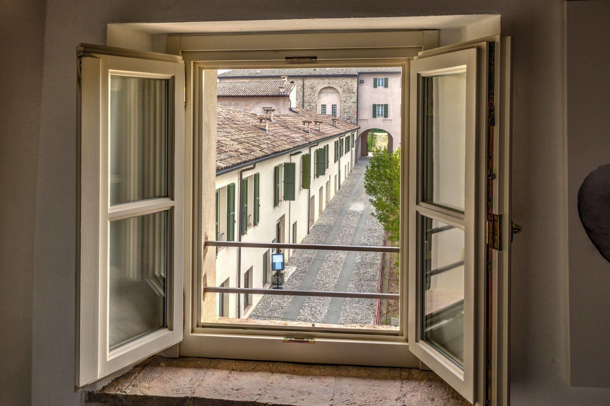 Hotel Cortaccia Sanvitale Сала-Баганца Экстерьер фото