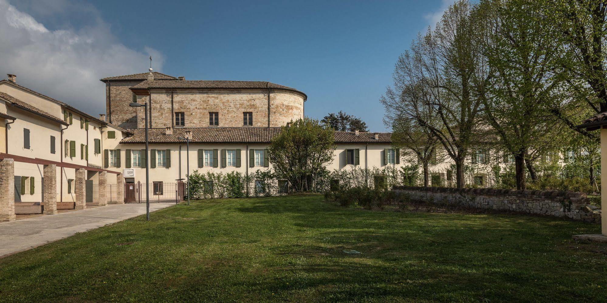 Hotel Cortaccia Sanvitale Сала-Баганца Экстерьер фото
