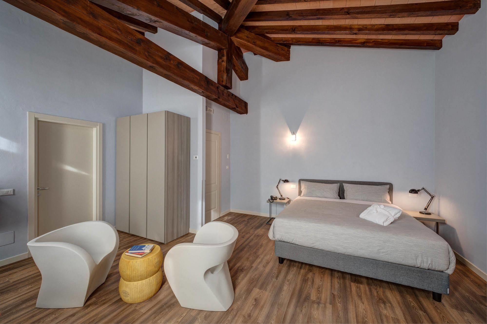Hotel Cortaccia Sanvitale Сала-Баганца Экстерьер фото