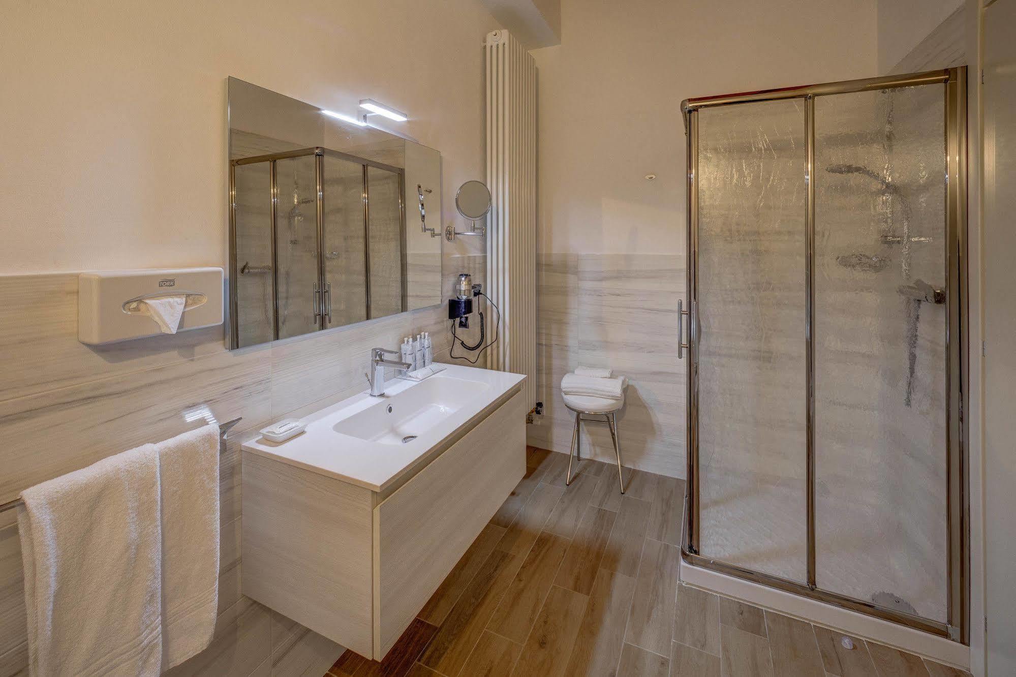 Hotel Cortaccia Sanvitale Сала-Баганца Экстерьер фото